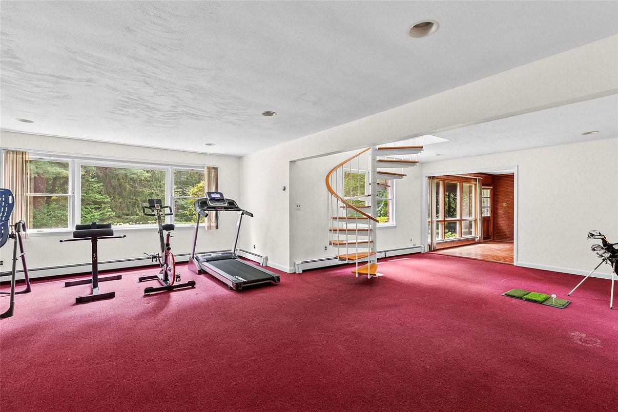 Fitness Equipment, Interior, Recessed Lighting