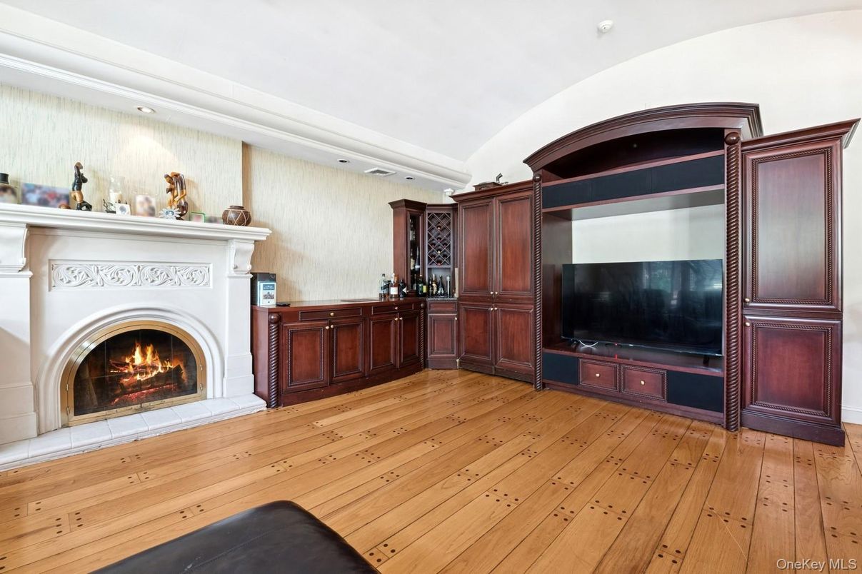 Fireplace, Interior, Recessed Lighting, Wood Texture Flooring