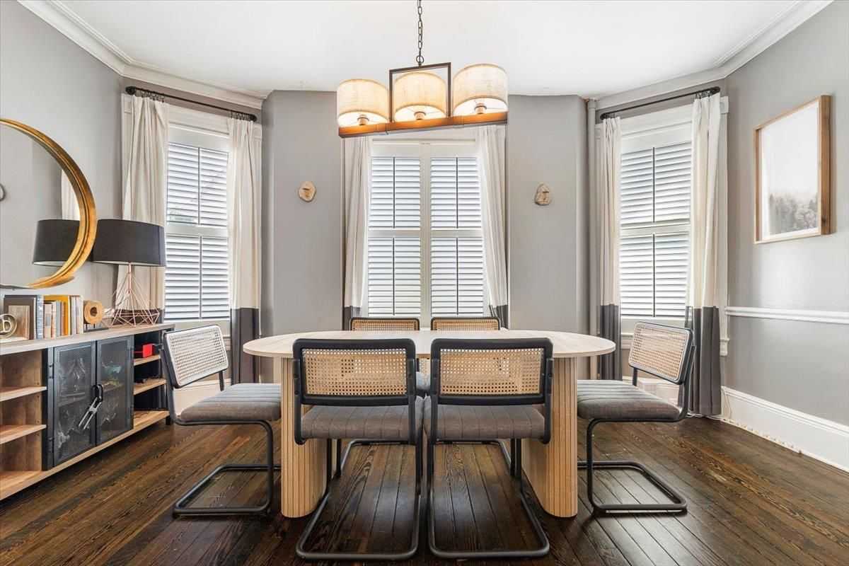 Dining room, Interior, Wood Texture Flooring