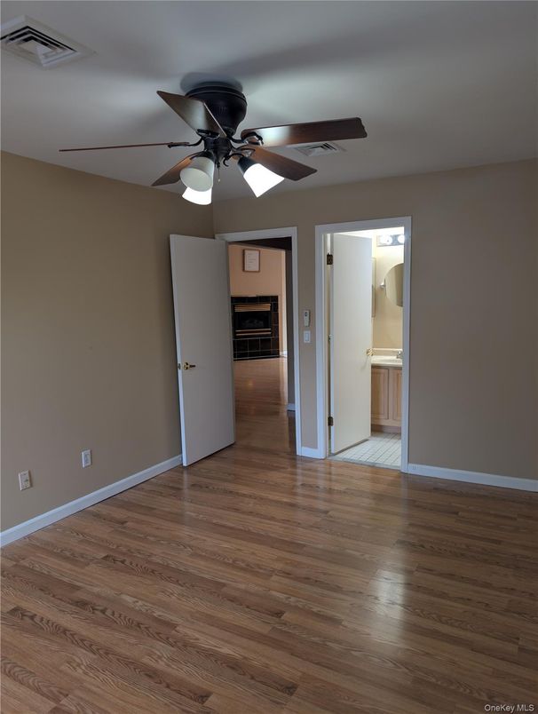 Empty room, Interior, Wood Texture Flooring