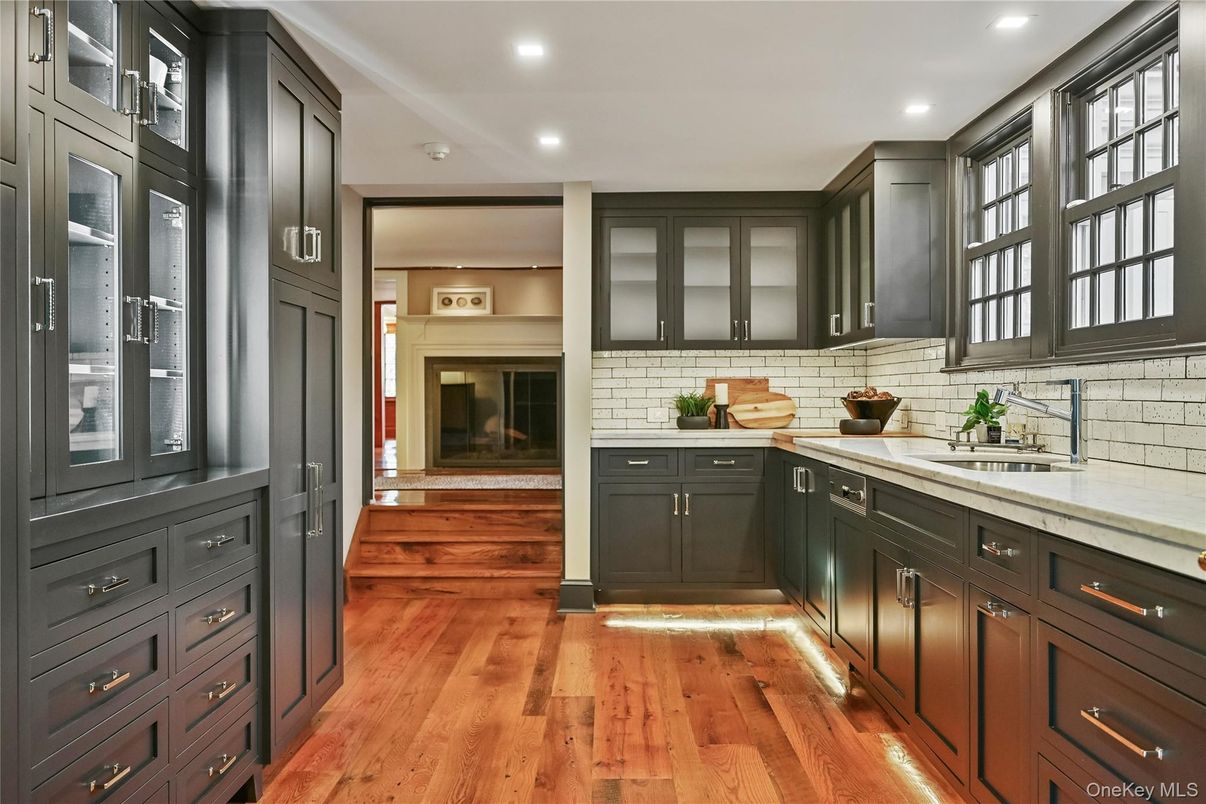 Interior, Kitchen, Recessed Lighting, Wood Texture Flooring