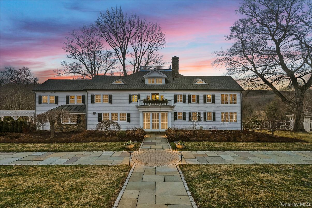 Backyard, Exterior, Facade, Georgian