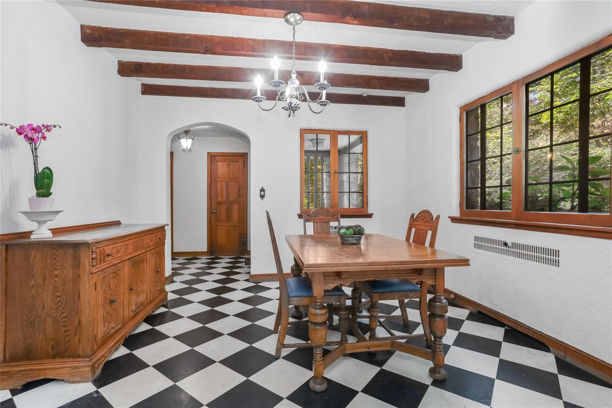 Chandelier, Dining room, Interior, Wooden Beams