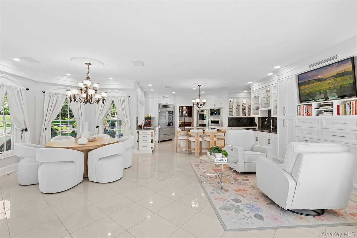 Chandelier, Dining room, Interior, Kitchen, Living room, Pendant Lights, Recessed Lighting