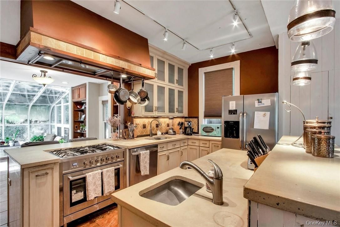 Interior, Kitchen, Stainless Steel Appliances