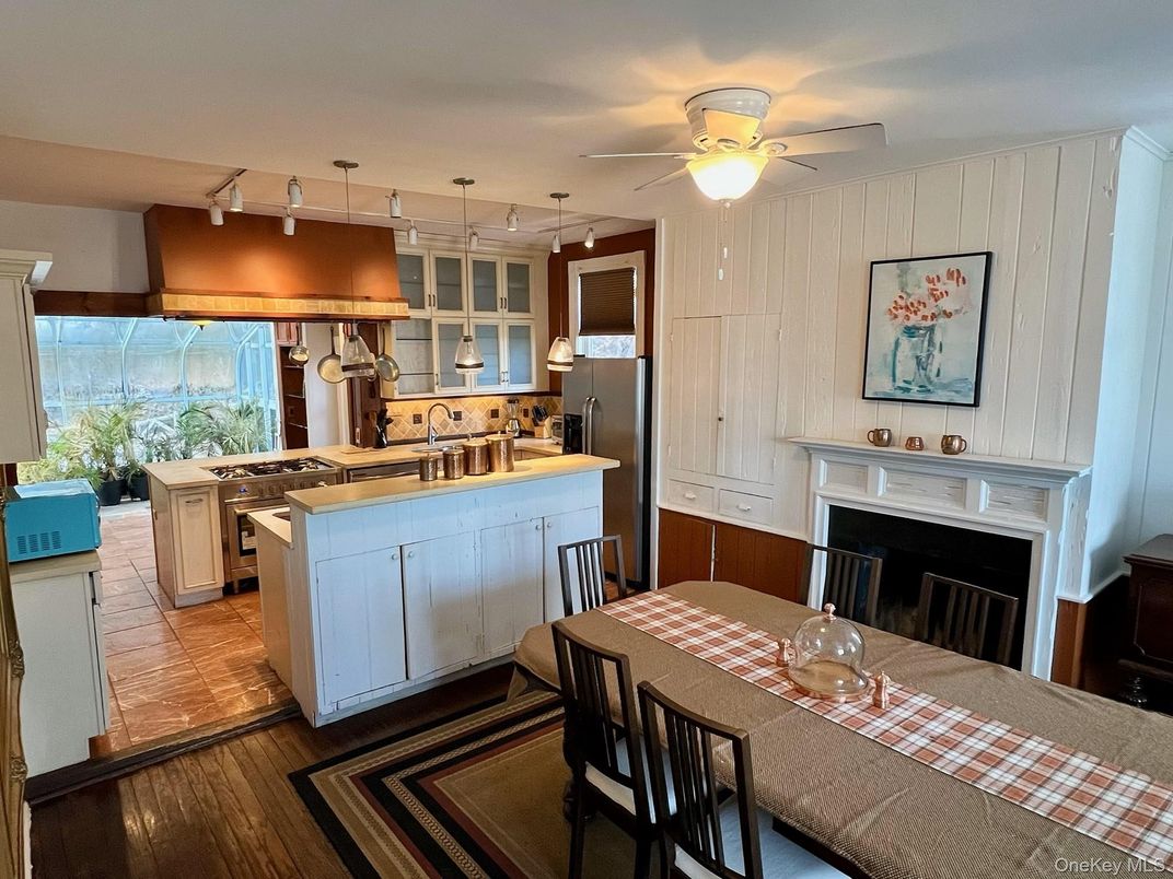Fireplace, Interior, Kitchen, Wood Texture Flooring