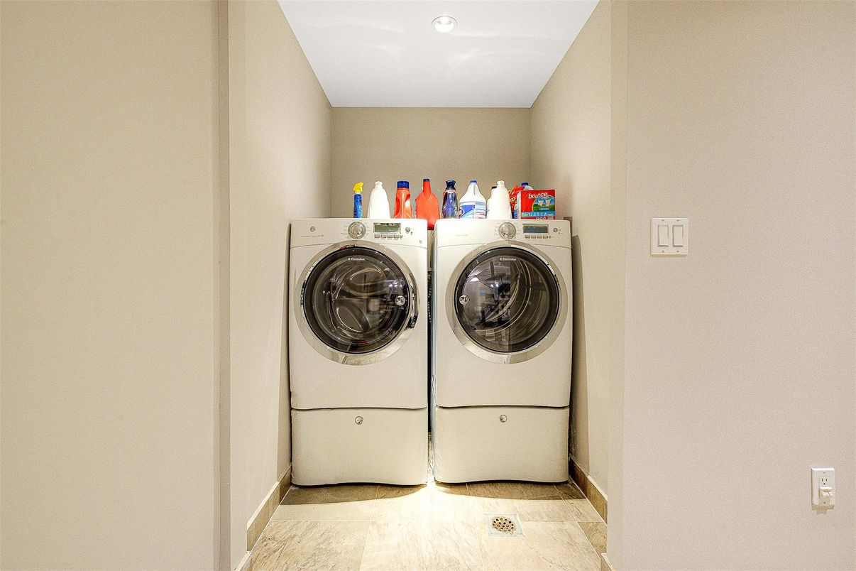 Interior, Recessed Lighting, Washer