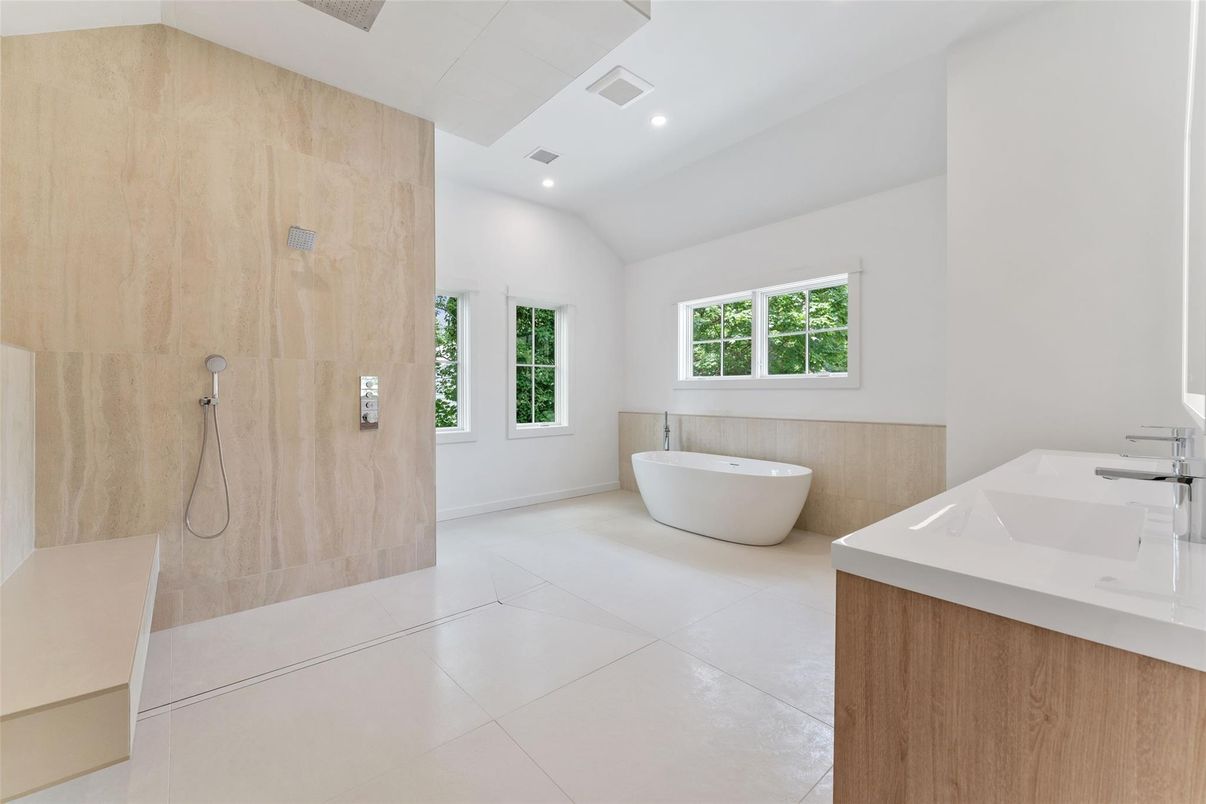 Bathroom, Dual Sink Vanities, Free Standing Baths, Interior, Recessed Lighting