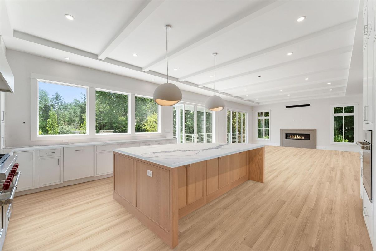 Fireplace, Interior, Kitchen, Pendant Lights, Recessed Lighting, Wood Texture Flooring