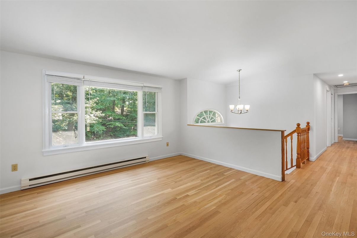 Chandelier, Empty room, Interior, Recessed Lighting, Wood Texture Flooring