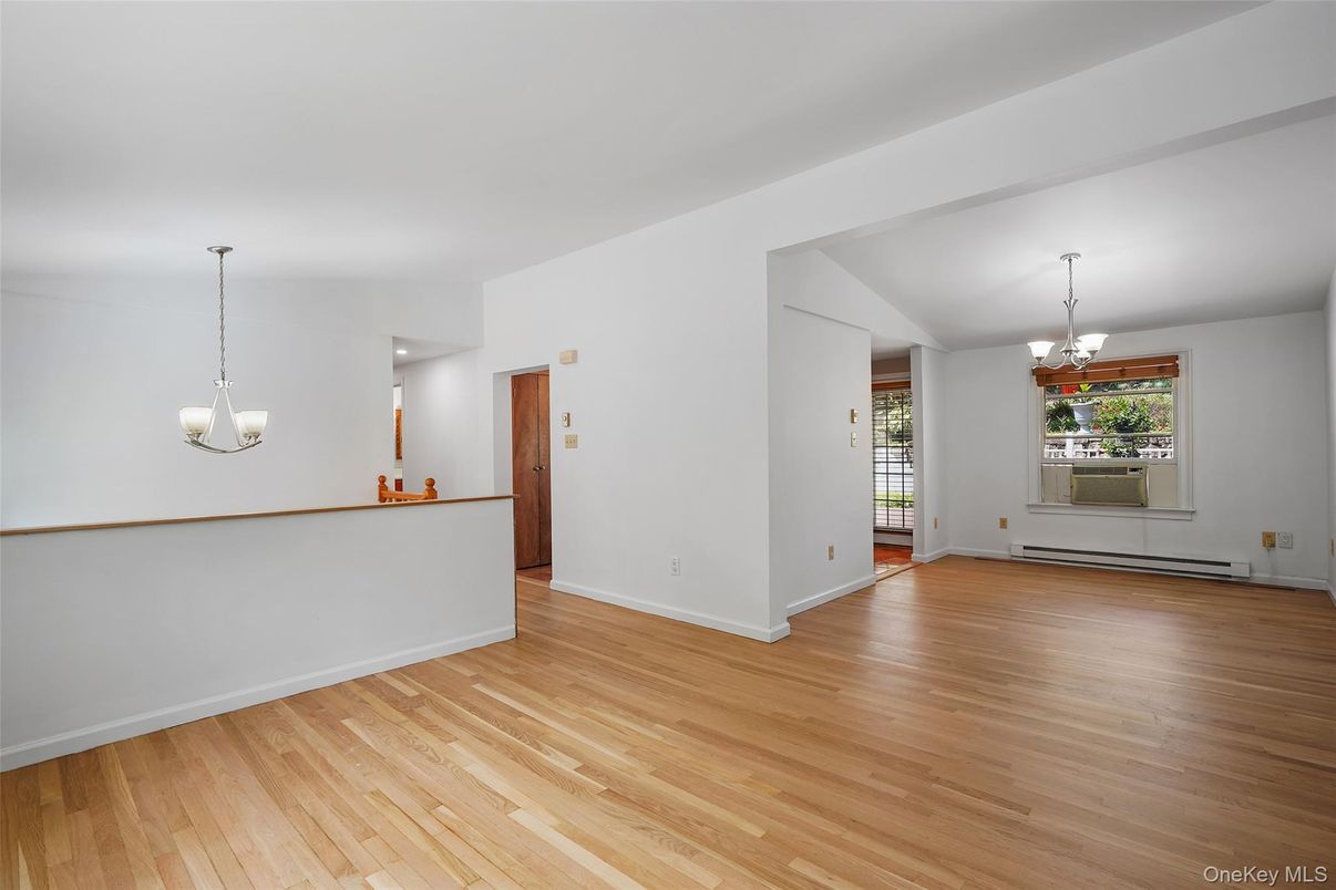 Chandelier, Empty room, Interior, Pendant Lights, Wood Texture Flooring