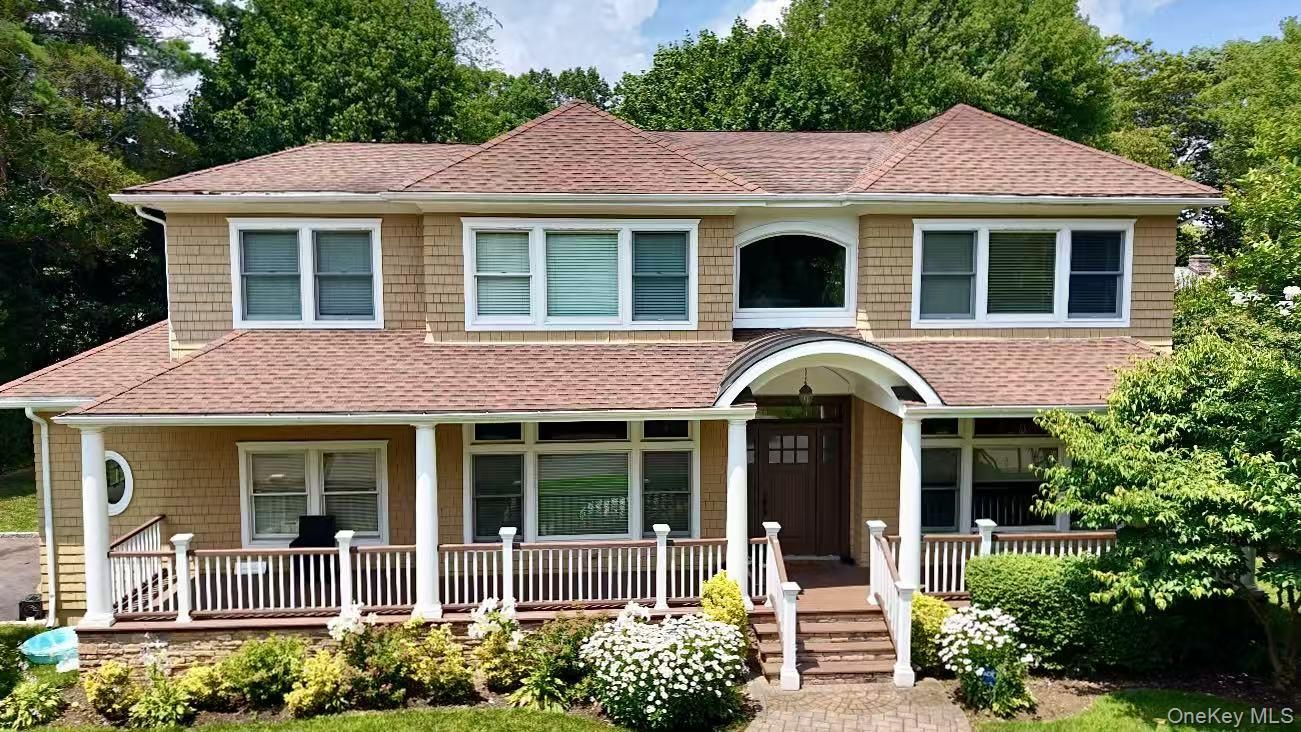 Exterior, Facade, Georgian