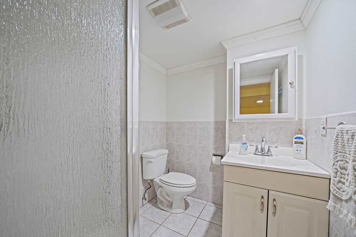 Bathroom, Interior