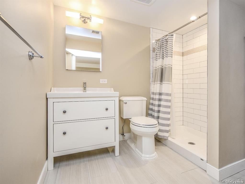 Bathroom, Interior, Recessed Lighting, Wood Texture Flooring