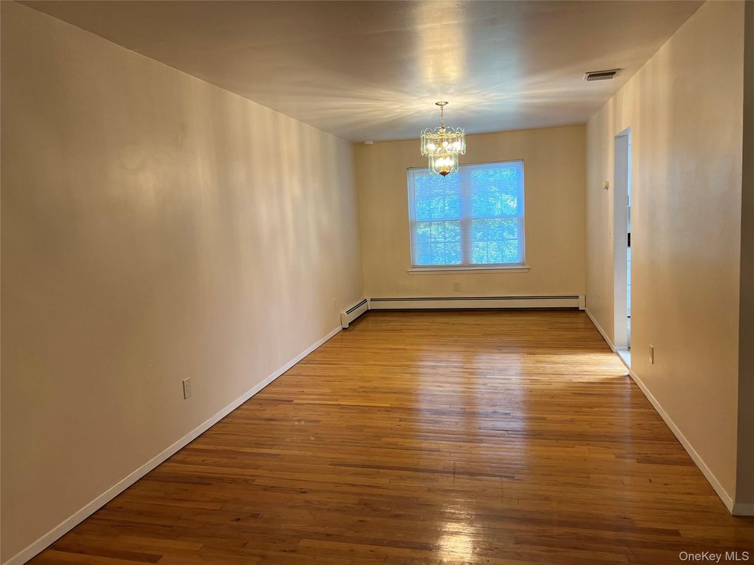 Chandelier, Empty room, Interior, Wood Texture Flooring