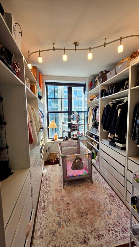 Interior, Walk-in Closets
