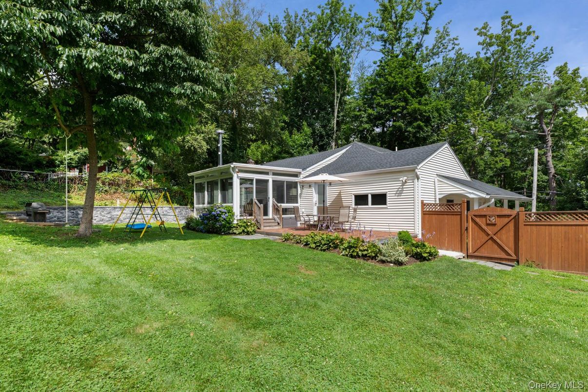 Backyard, Exterior, Playground