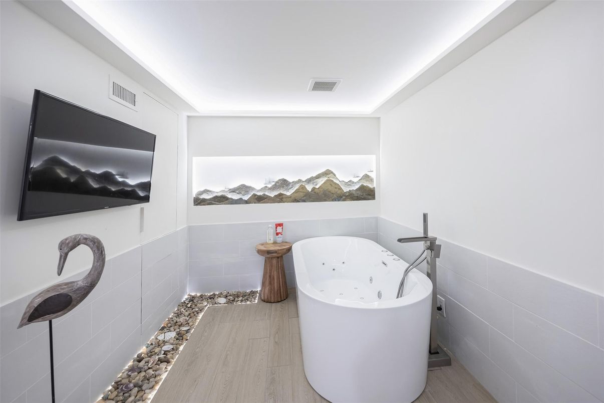 Bathroom, Free Standing Baths, Interior, Wood Texture Flooring
