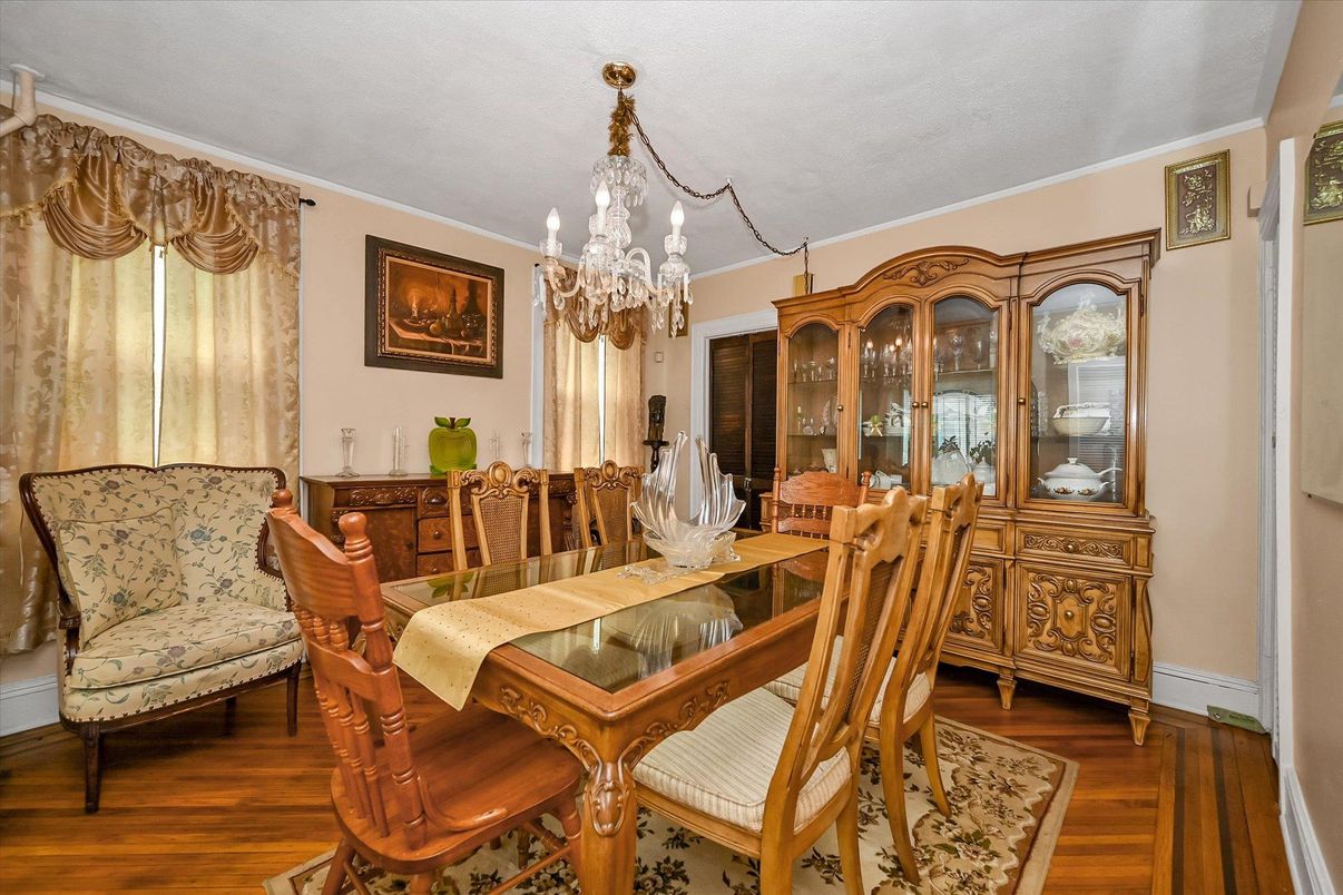 Chandelier, Dining room, Interior, Wood Texture Flooring
