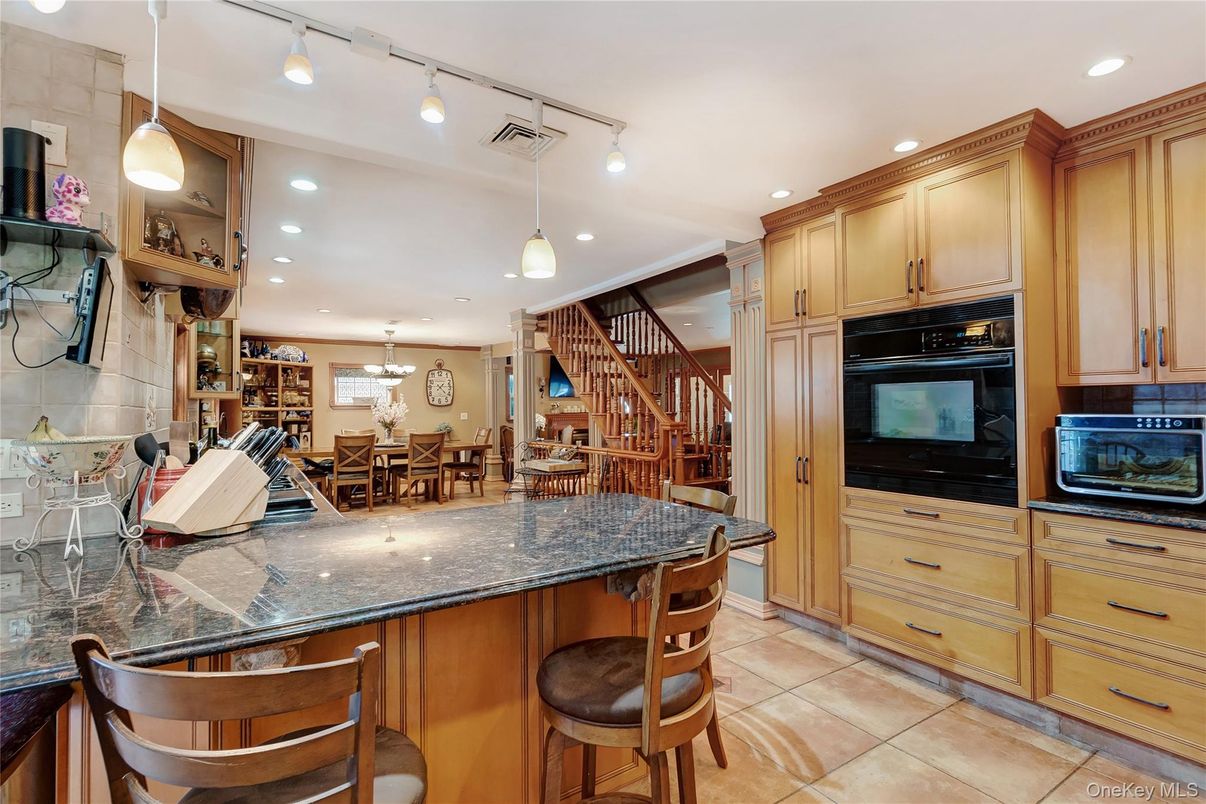 Dining room, Interior, Kitchen, Pendant Lights, Recessed Lighting