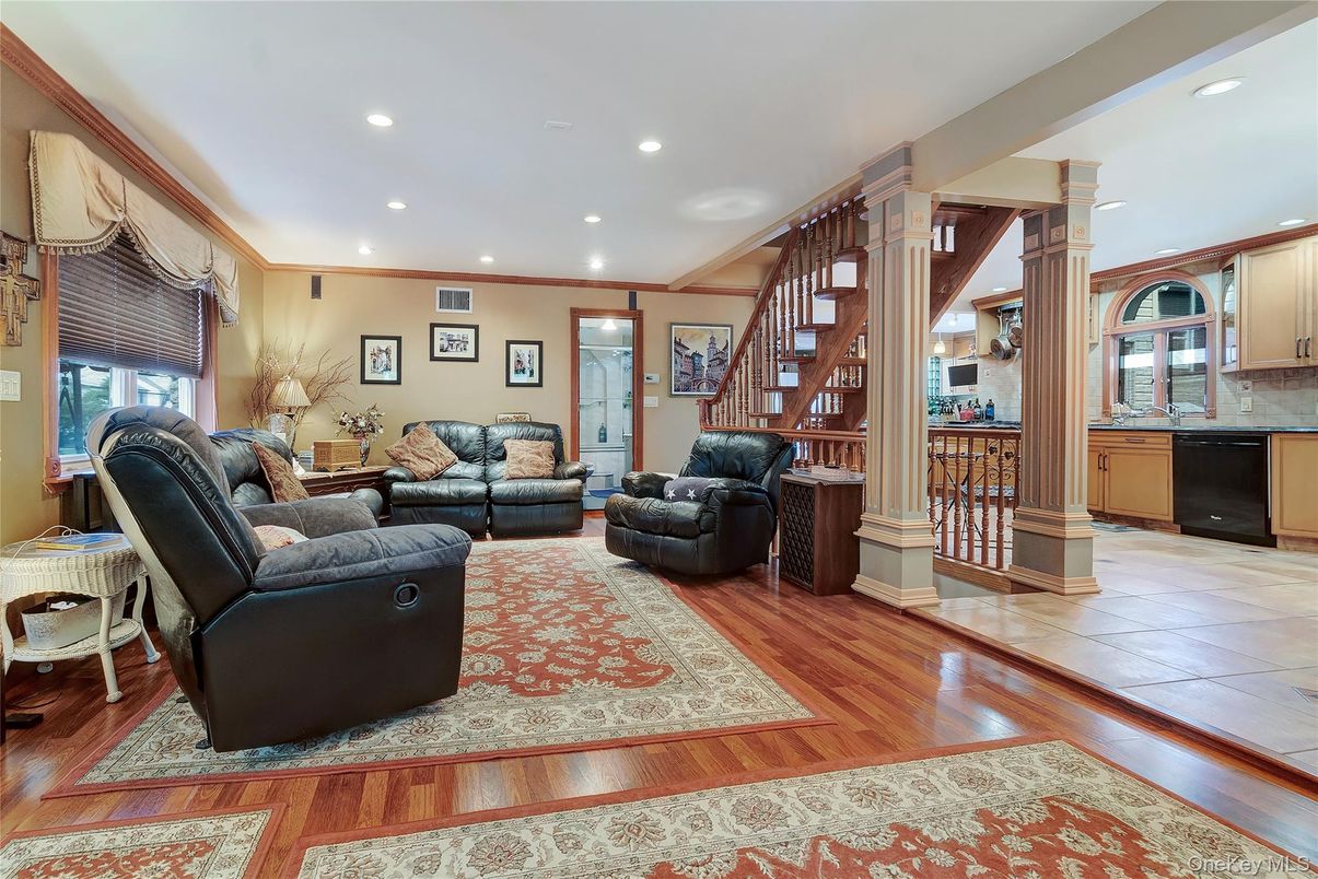 Interior, Kitchen, Living room, Recessed Lighting, Wood Texture Flooring