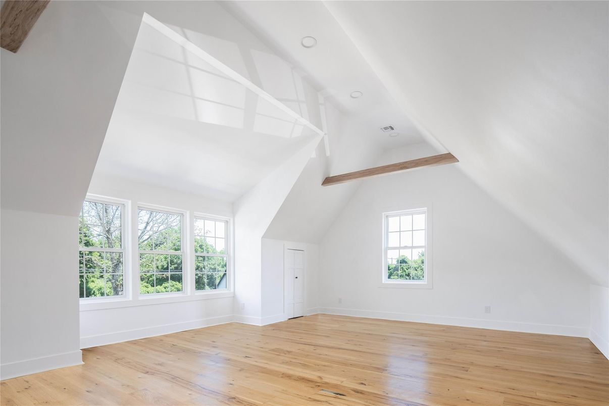 Empty room, Interior, Wooden Beams, Wood Texture Flooring