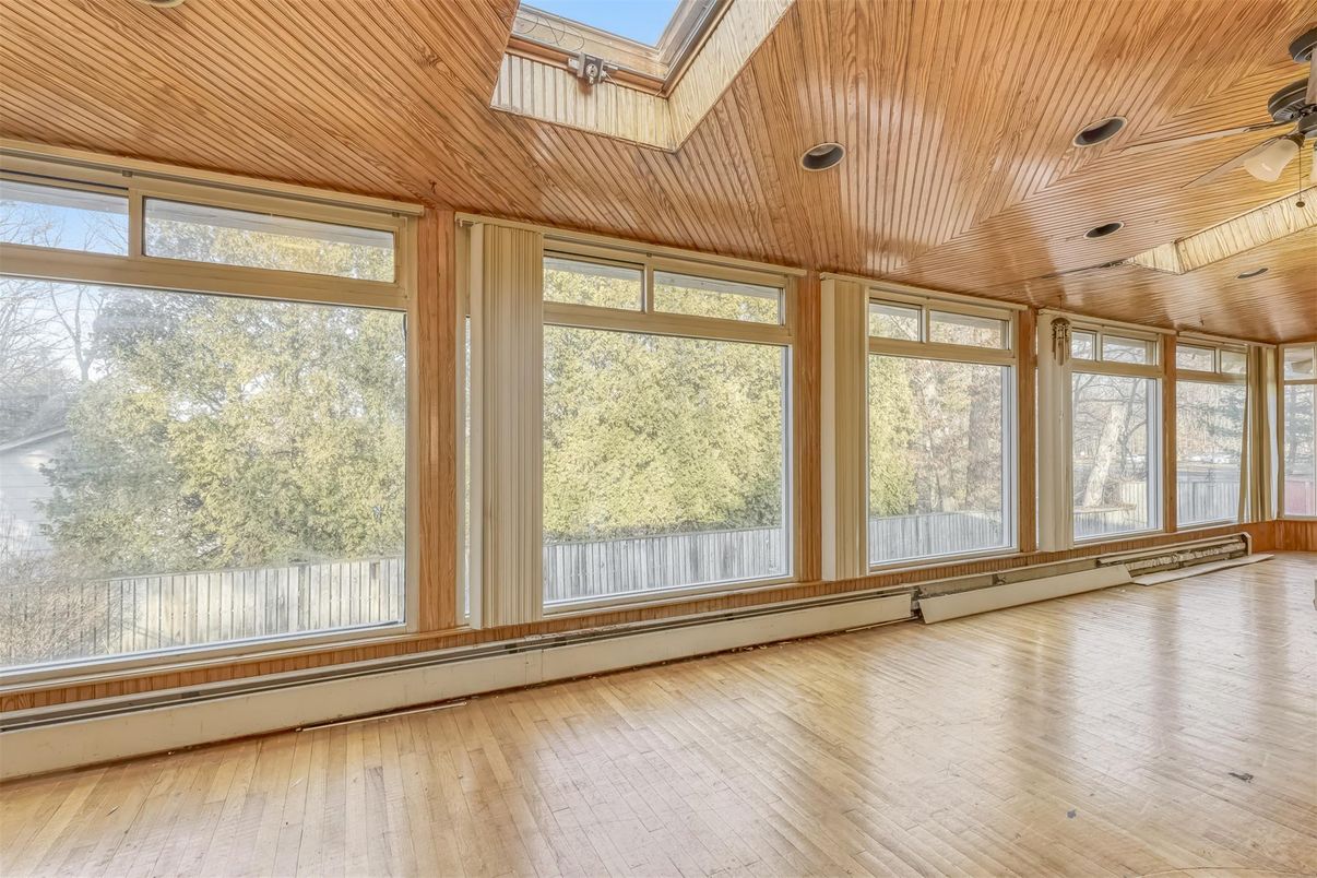 Empty room, Interior, Recessed Lighting, Sun Room, Wooden Ceilings, Wood Texture Flooring, Wooden Walls