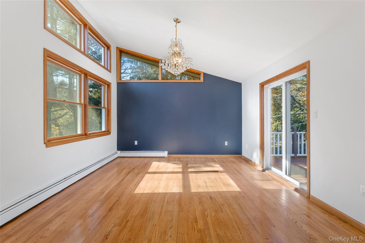 Chandelier, Empty room, Interior, Wood Texture Flooring