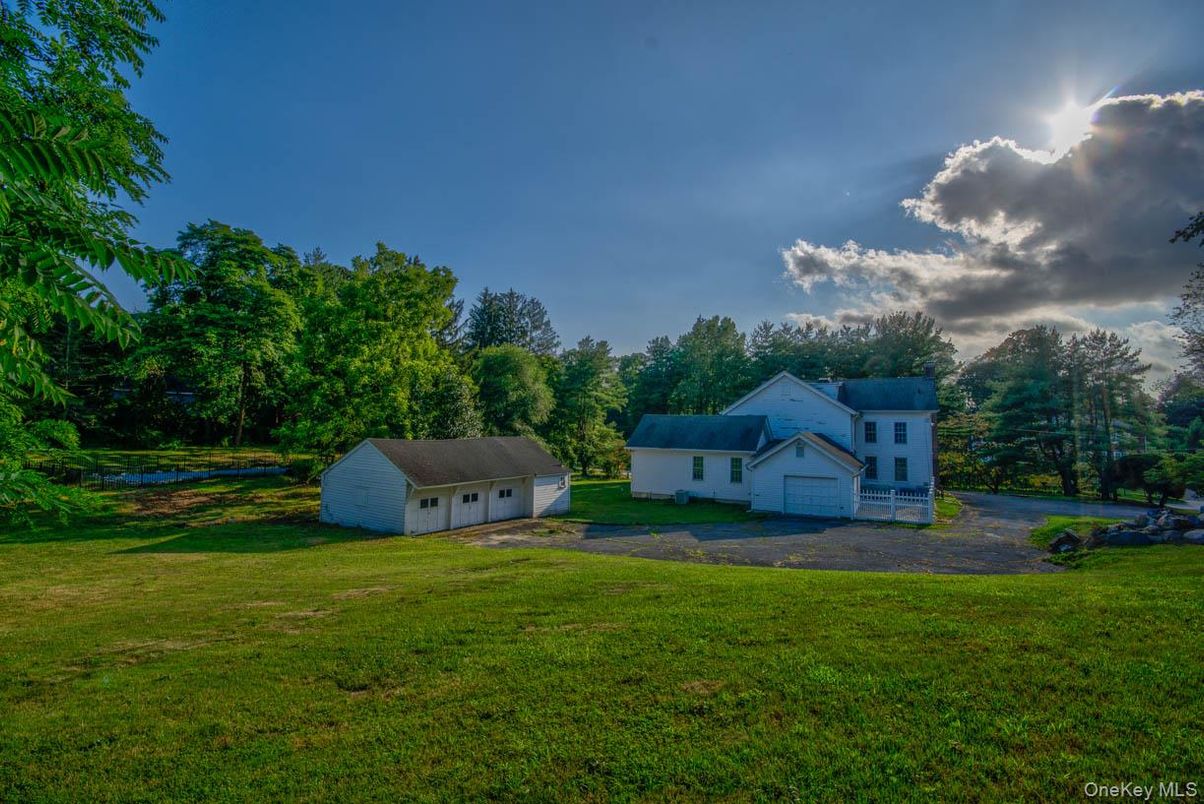 Backyard, Detached Garage, Exterior