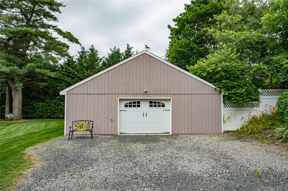 Backyard, Detached Garage, Exterior