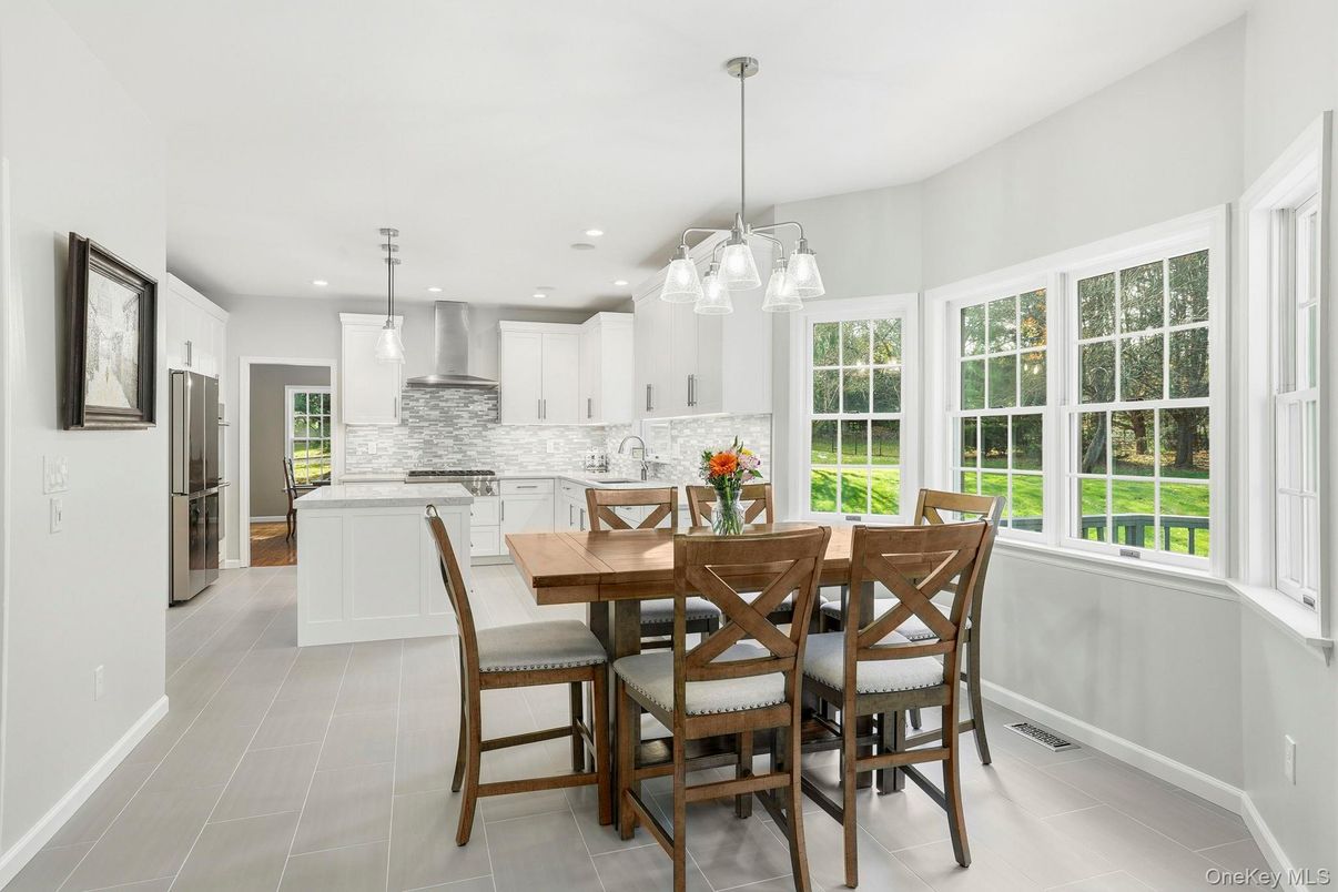 Dining room, Interior, Kitchen, Pendant Lights, Recessed Lighting