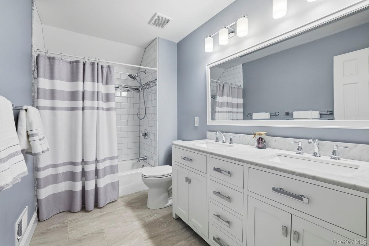 Bathroom, Dual Sink Vanities, Interior, Wood Texture Flooring