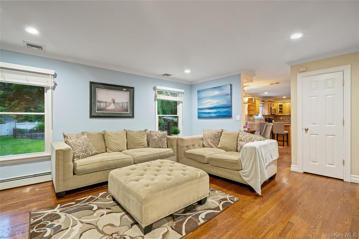 Interior, Kitchen, Living room, Recessed Lighting, Wood Texture Flooring