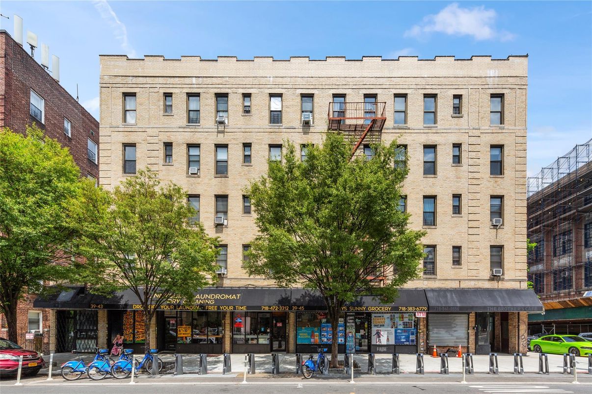 Exterior, Facade, Condo Building