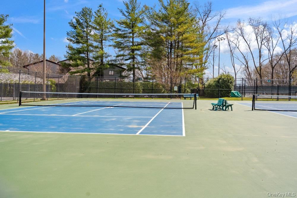 Exterior, Tennis Courts