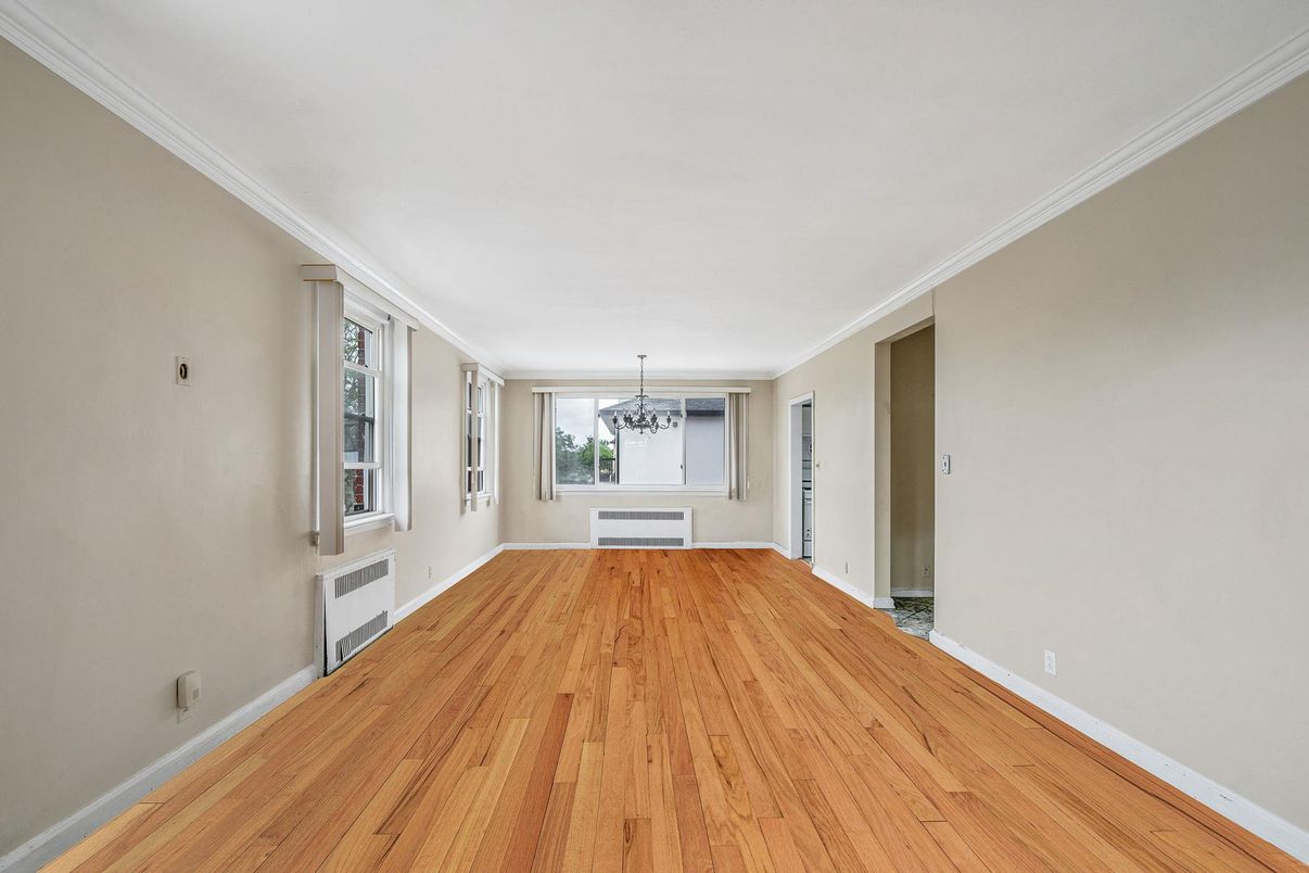 Chandelier, Empty room, Interior, Wood Texture Flooring