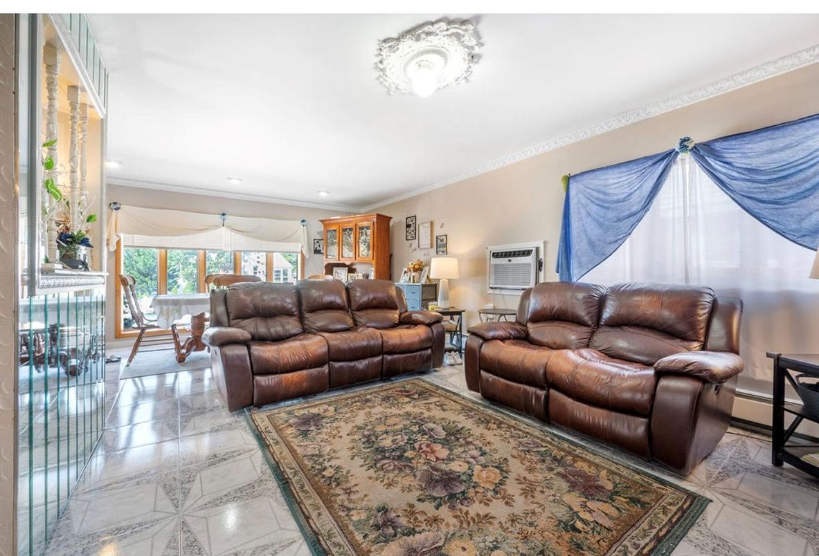 Dining room, Interior, Living room, Recessed Lighting