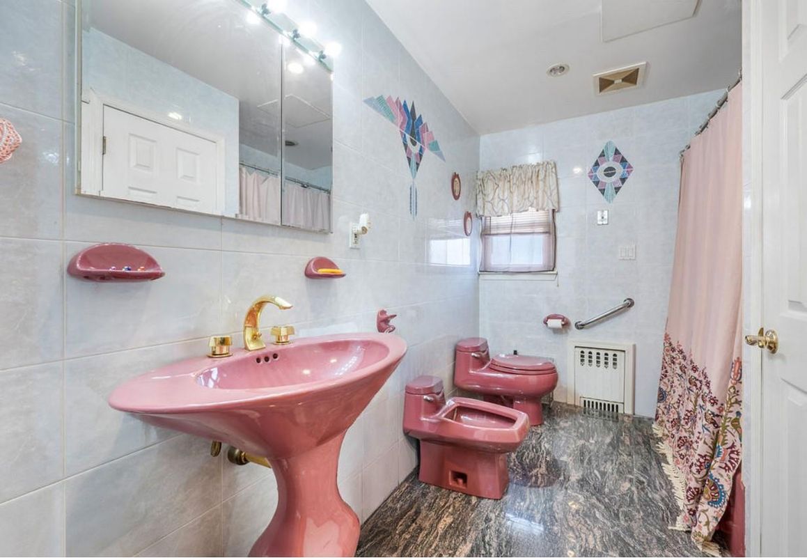 Bathroom, Interior, Recessed Lighting