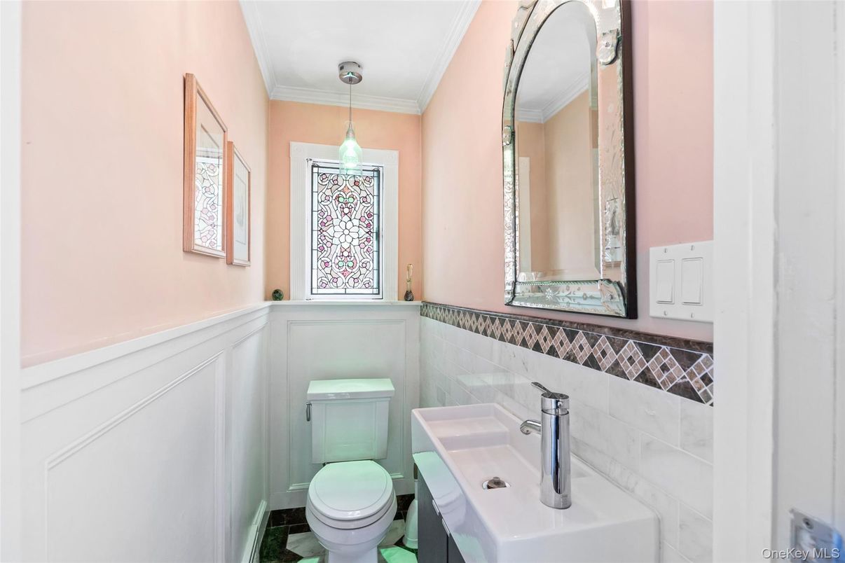 Bathroom, Interior, Pendant Lights