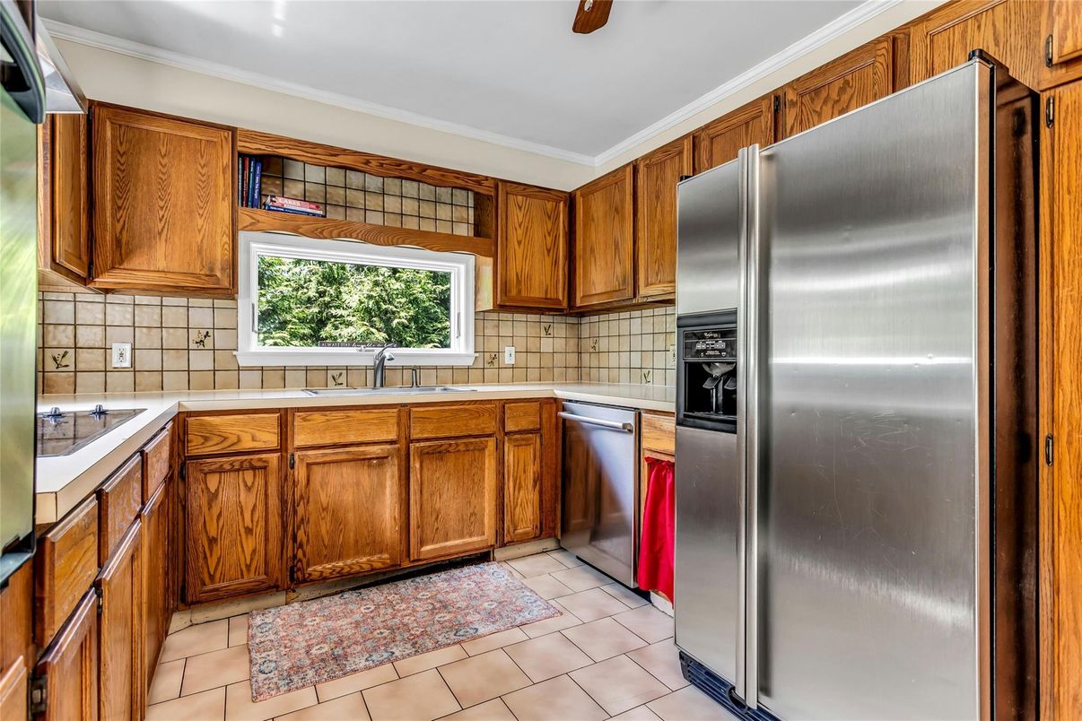 Interior, Kitchen, Stainless Steel Appliances