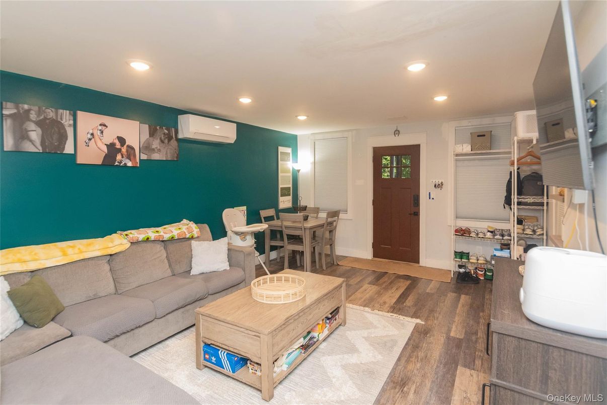 Dining room, Interior, Living room, Recessed Lighting, Wood Texture Flooring