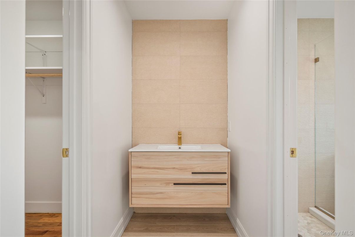 Bathroom, Interior, Wood Texture Flooring