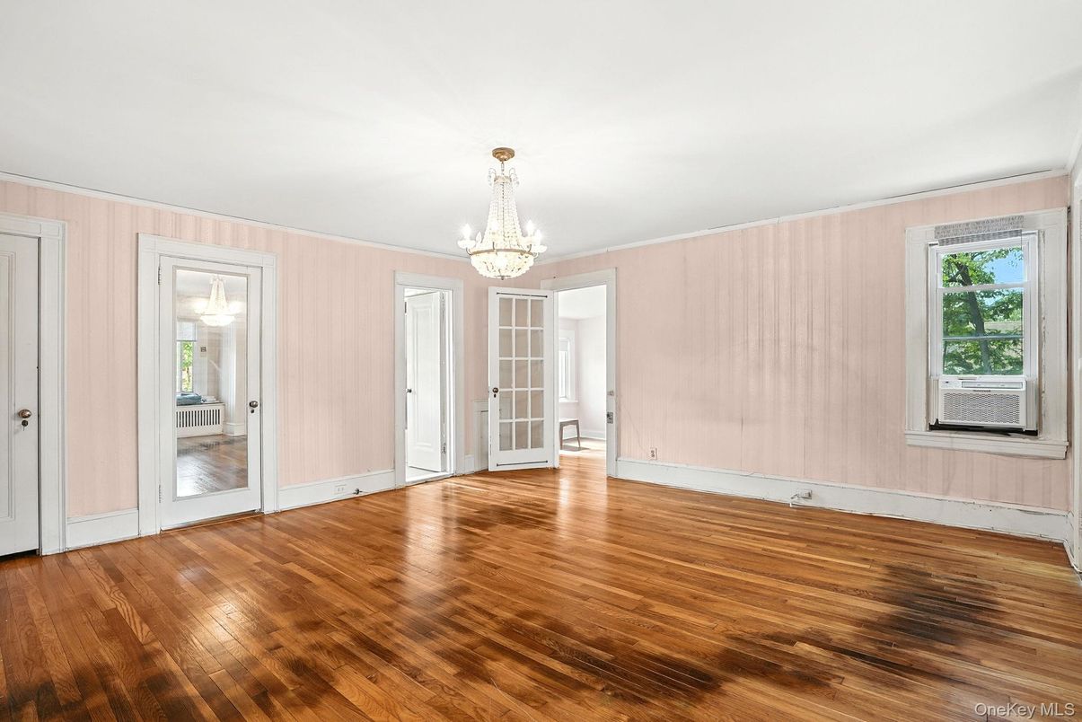 Chandelier, Empty room, Interior, Wood Texture Flooring