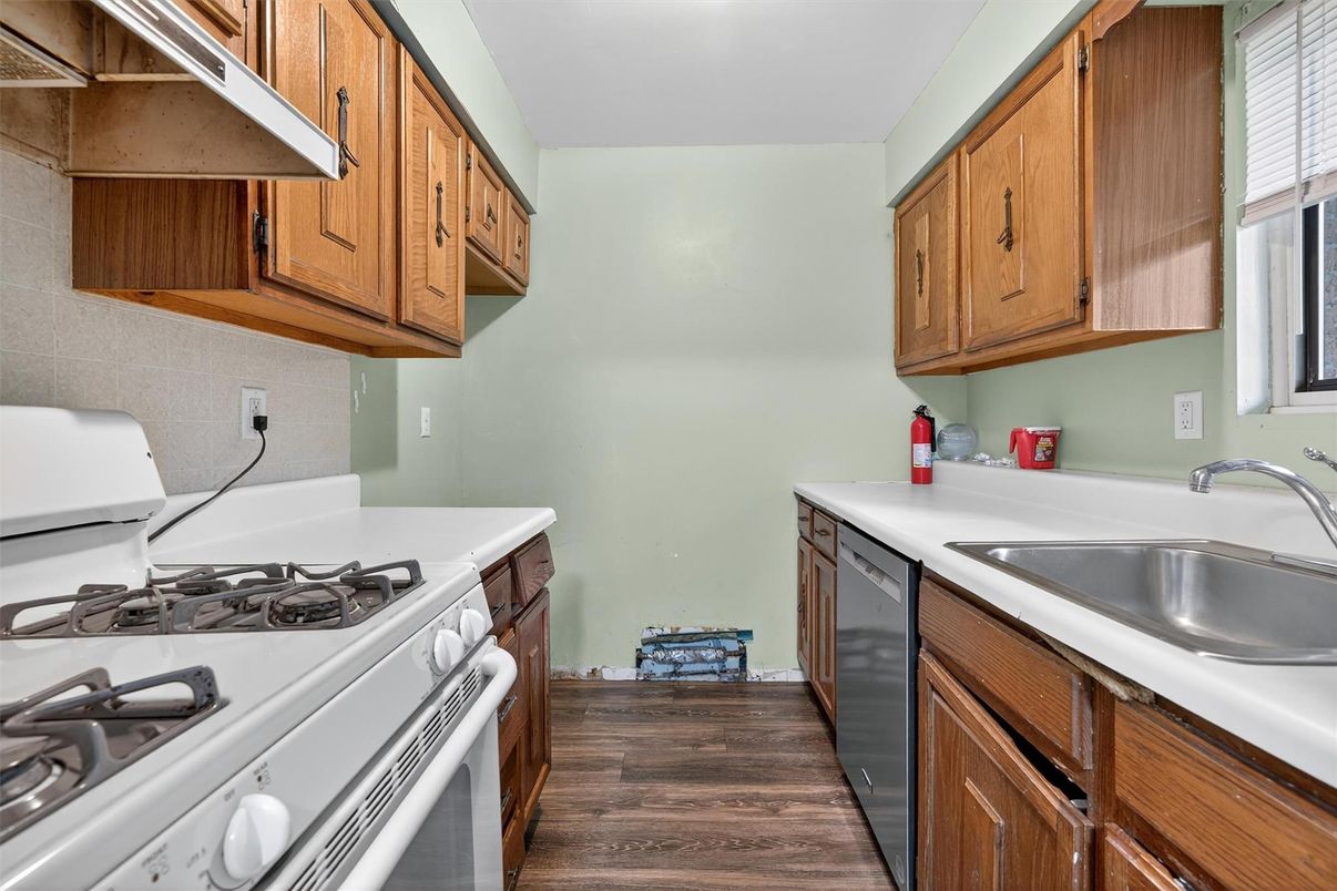 Interior, Kitchen, Wood Texture Flooring
