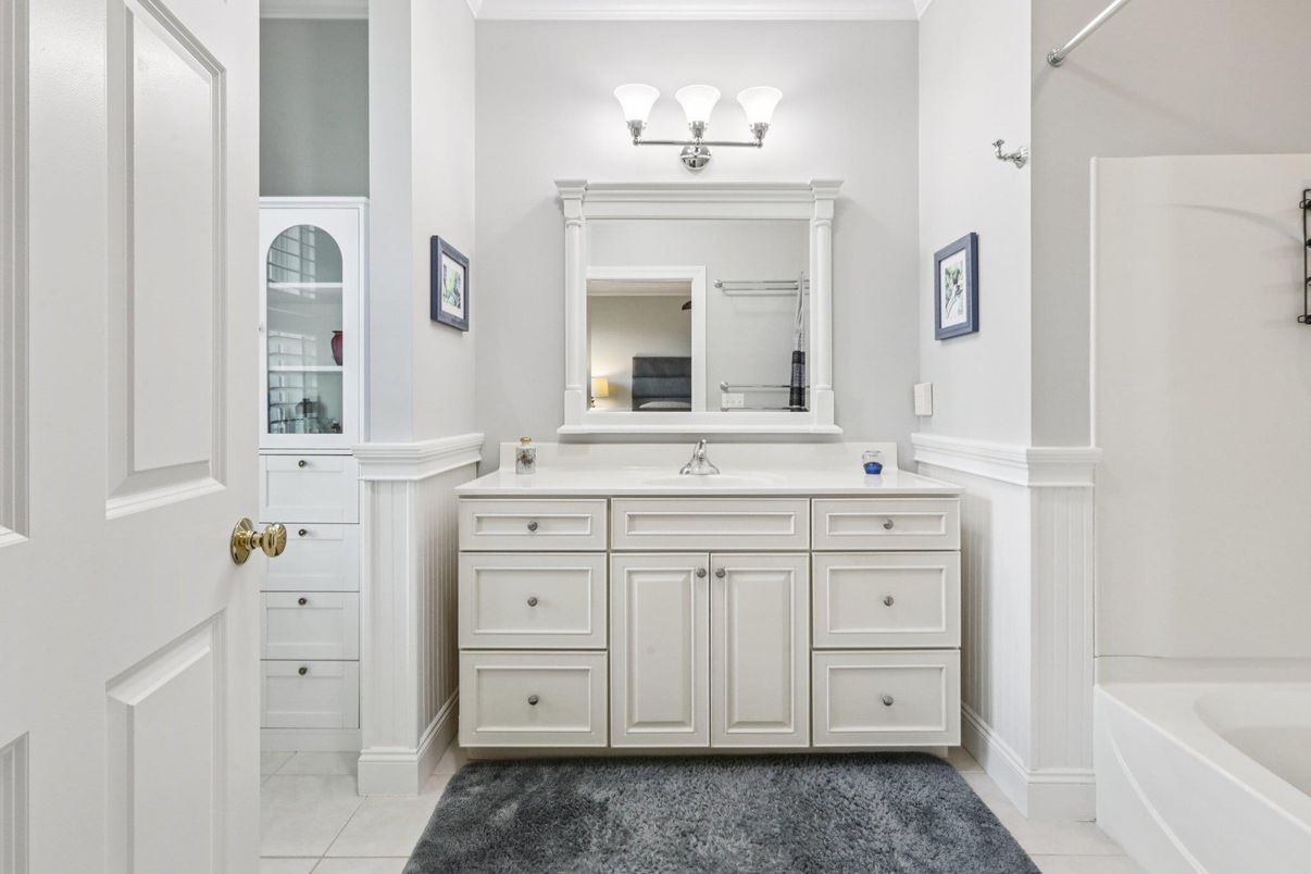 Bathroom, Interior
