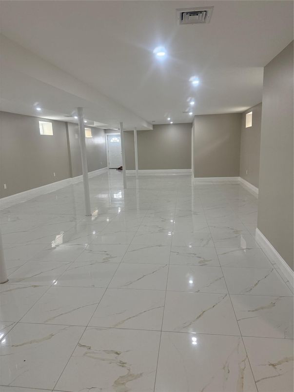 Empty room, Interior, Marble, Recessed Lighting