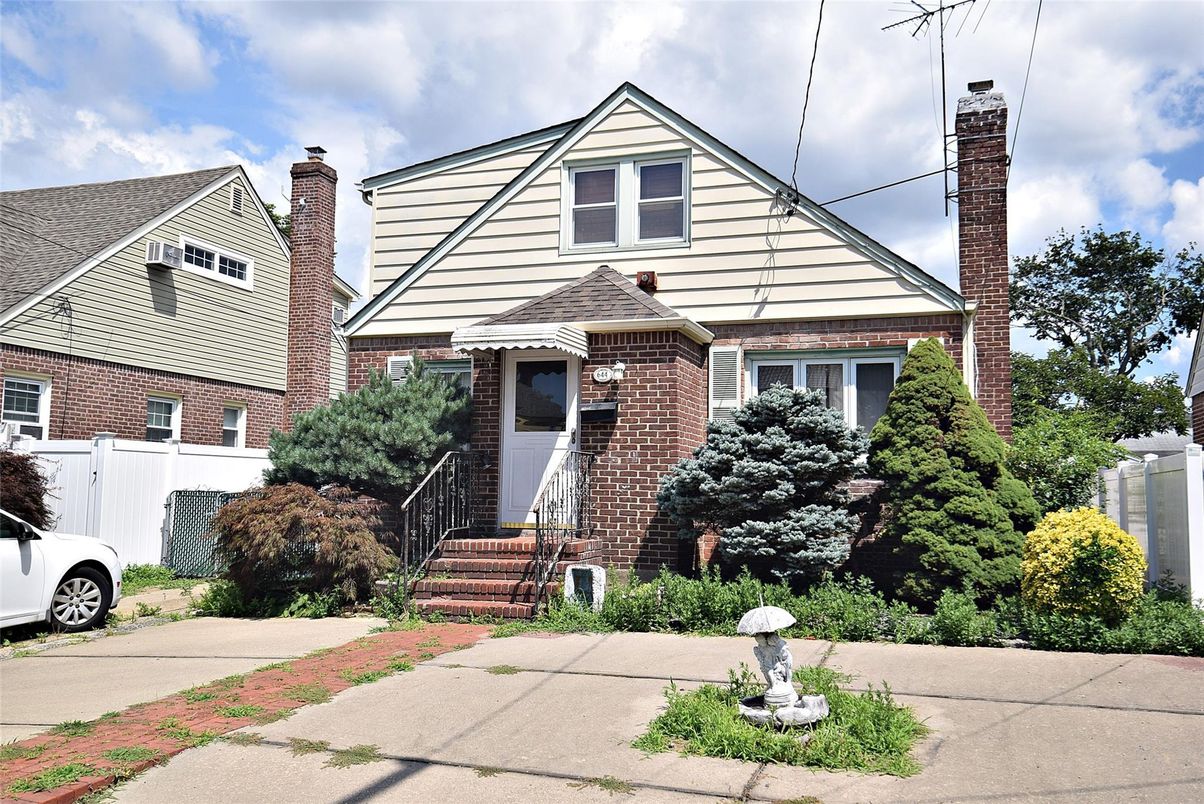 Exterior, Facade, Brick Facade, Tudor Revival