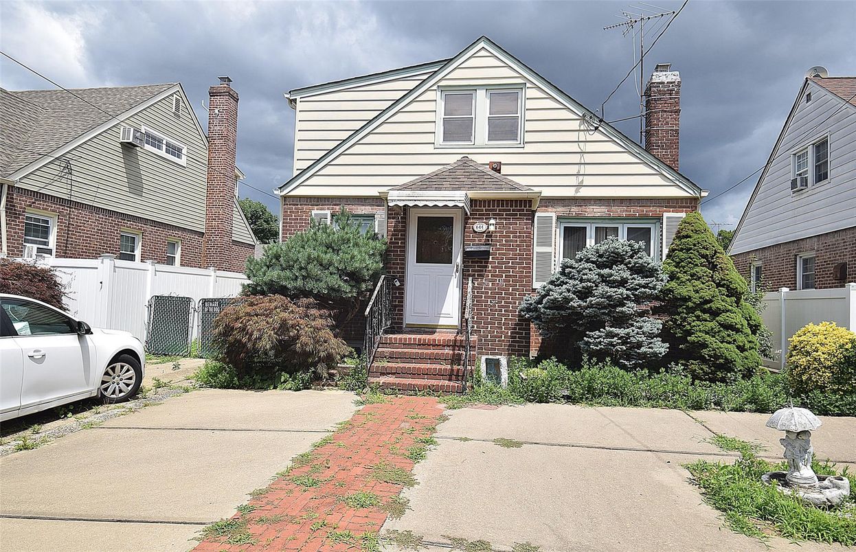 Exterior, Facade, Brick Facade, Tudor Revival