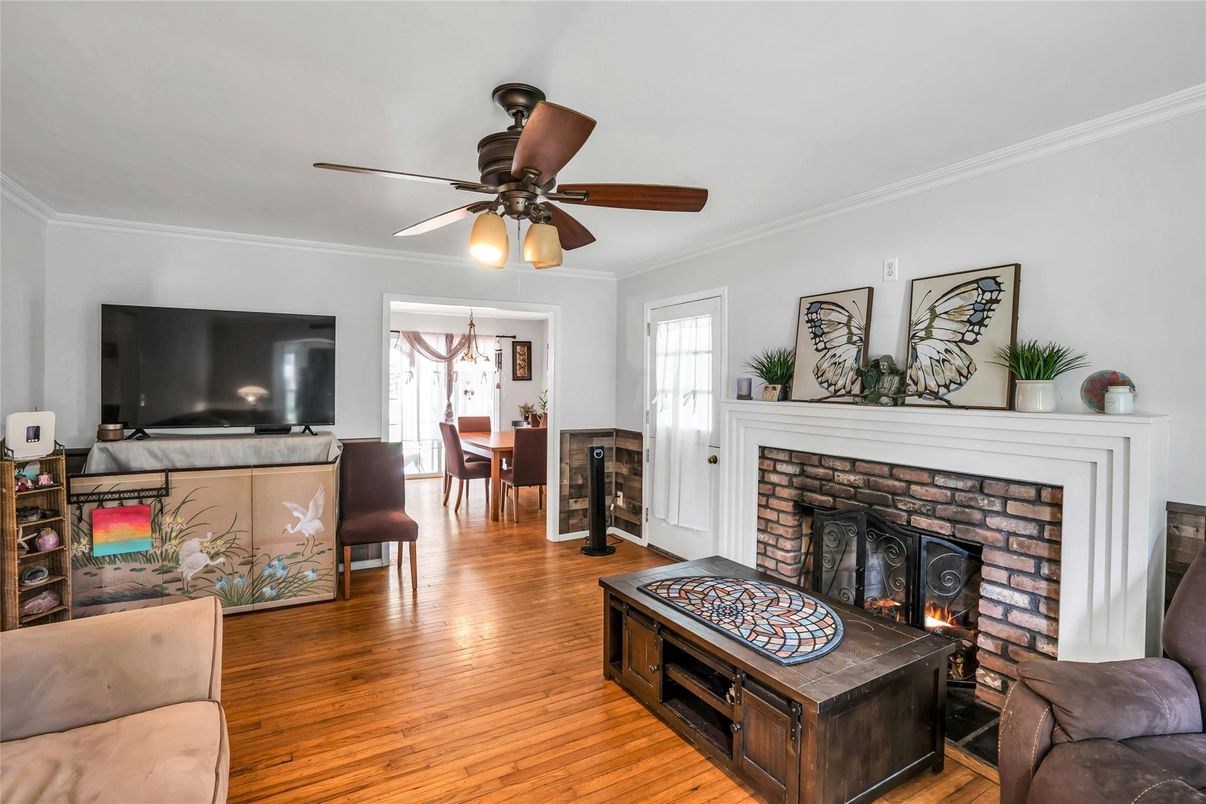 Dining room, Fireplace, Interior, Wood Texture Flooring