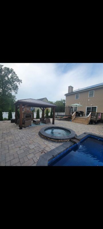Exterior, Pool